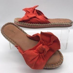 Woman's Bow Sandal Red Faux Suede Size 8